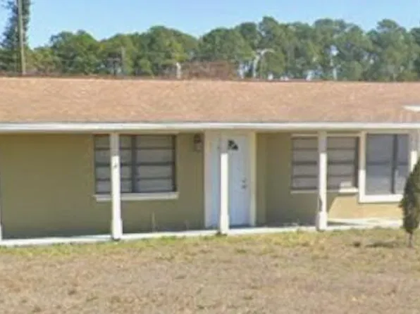 2251 E 8th St, Lehigh Acres, FL 33936