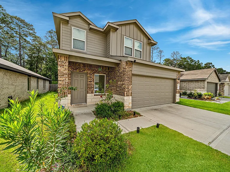 24122 Juniper Heights Dr — Photo 3
