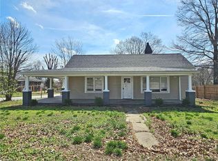 804 Church St, Eden, NC 27288