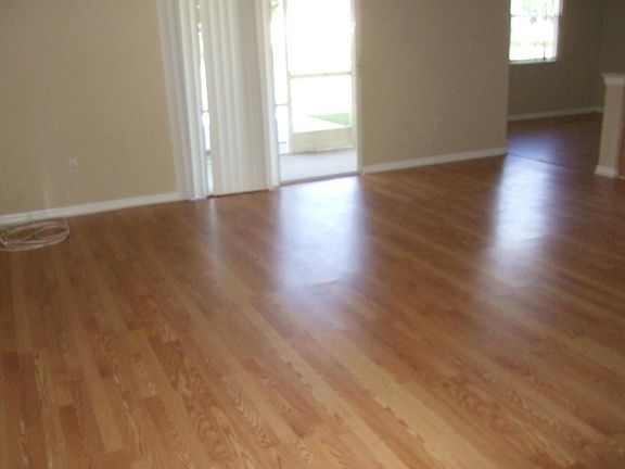 4th image of 685 NW Treemont Ave
