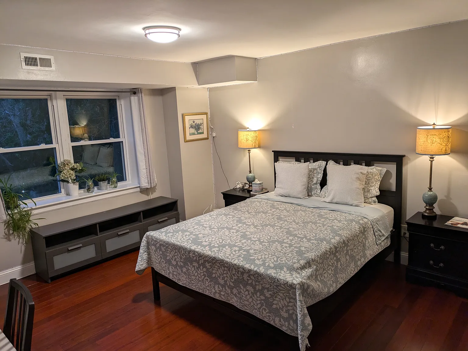 7 bed, 3400 sqft, $4,900 — Photo 2