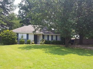 307 Esther Ct, Prattville, AL 36067