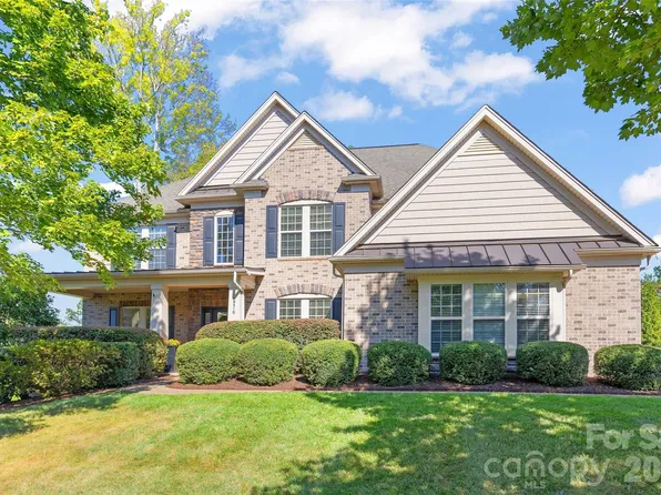 18510 Clavemorr Castle Ct, Charlotte, NC 28277