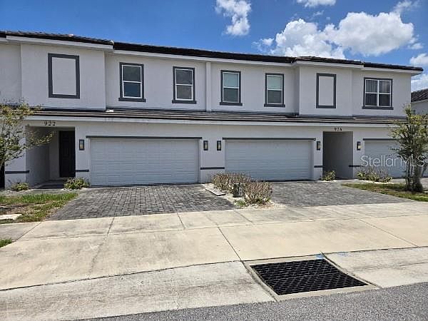 1st image of 922 Centaury Dr