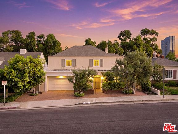 3rd image of 1506 Club View Dr
