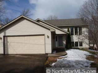 3001 Drury Ln, Mound, MN 55364