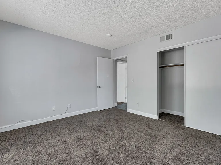 1575 W Warm Springs Rd #213 — Photo 14