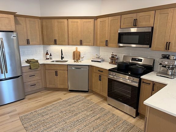 2nd image of 130 S 12th St #3B