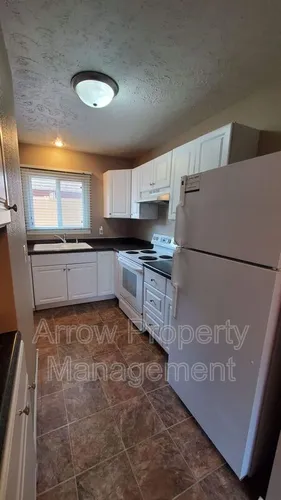 4611 Tipperary Trl Photo 1
