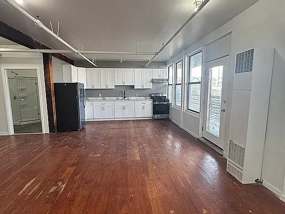 2889 Ford Street — Photo 1