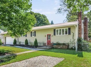 16 Turcotte St, Attleboro, MA 02703
