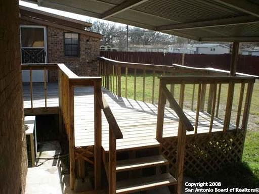 3rd image of 204 Pecan Dr NE