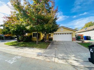 9620 Apple Mill Dr, Elk Grove, CA 95624
