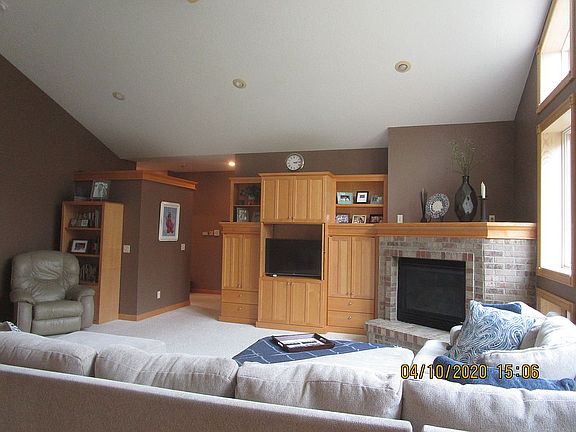 5th image of 1952 Woodcrest Dr NE