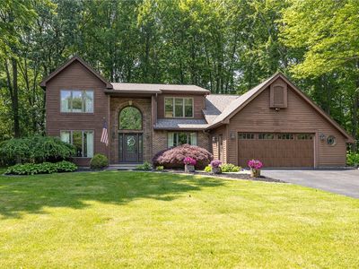 679 Galleon Dr, Webster, NY, 14580
