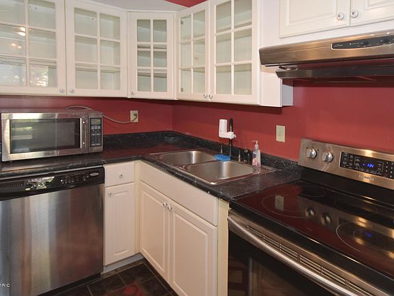 5th image of 3593 Kenbrooke Ct
