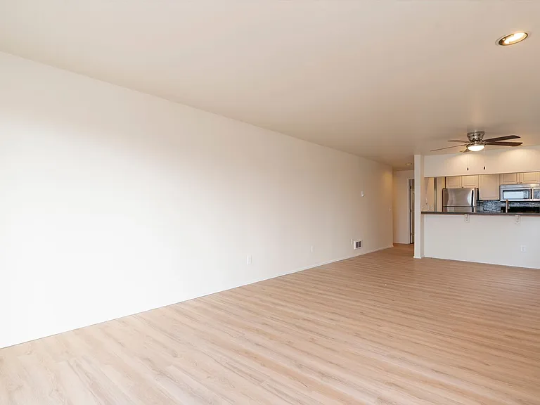 4208 Beach Drive — Photo 53