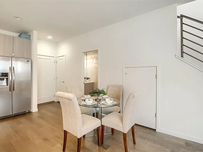 3464 Albion St — Photo 13