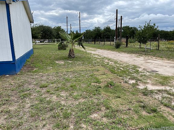 3rd image of 23002 KENDALL WAY