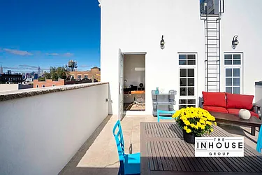 Sold by The InHouse Group