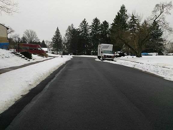 5th image of 798 Pinewood Dr