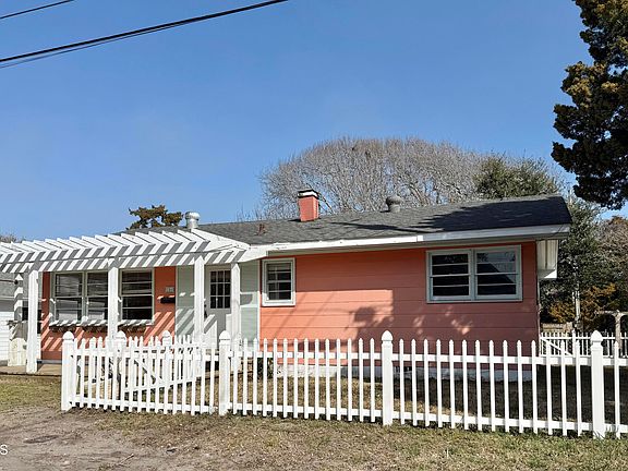 3rd image of 106 Belle Air Street