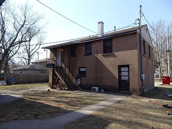 5th image of 303 S Heaton St