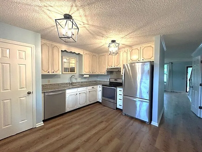 144 McMurray Cir #144 — Photo 7