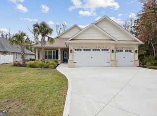 241 Fiddlers Cove Dr, Kingsland, GA 31548