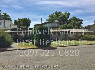 222 SE 11th St, College Place, WA 99324