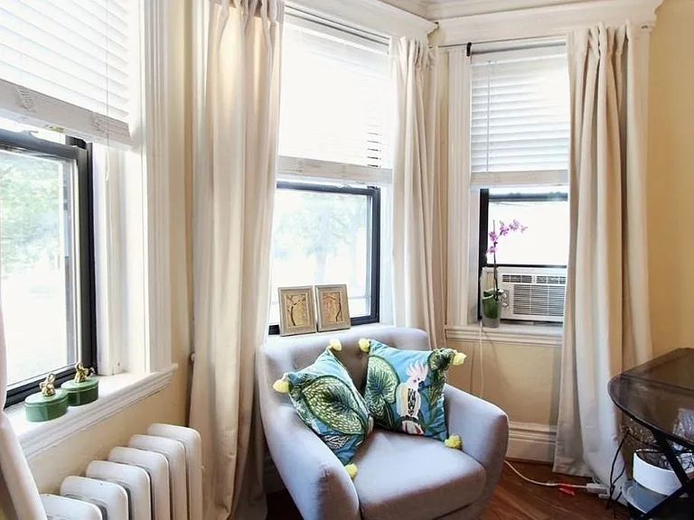 64 Charlesgate E #64 — Photo 2
