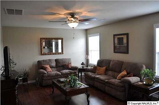 3rd image of 113 Natalie Jane Dr