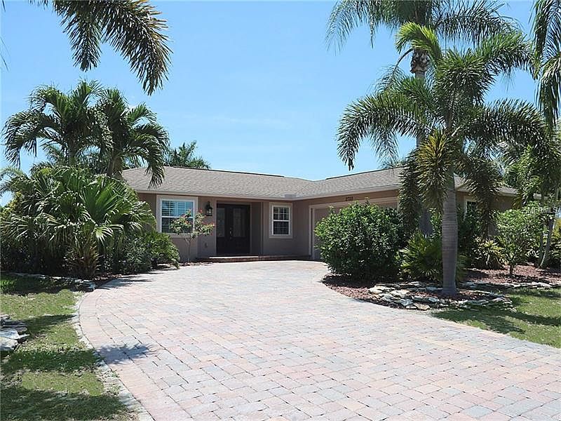 1st image of 2722 Larkspur Dr