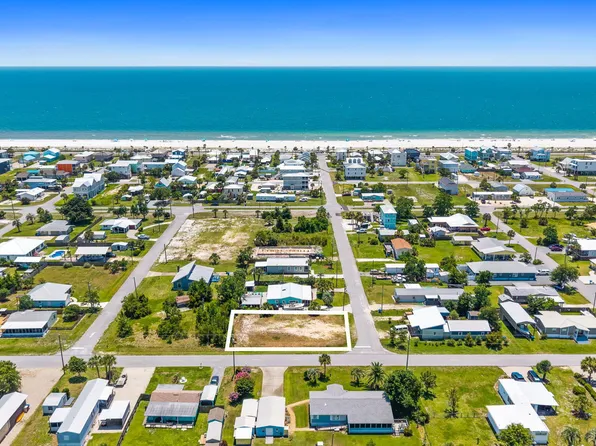 210 4th St, Mexico Beach, FL 32456