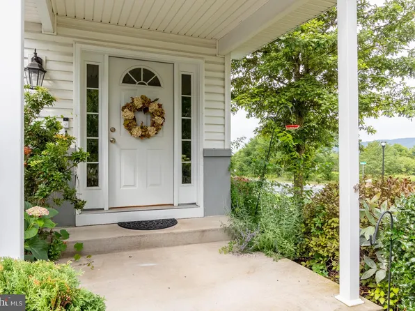 100 Skyview Dr, Bellefonte, PA 16823