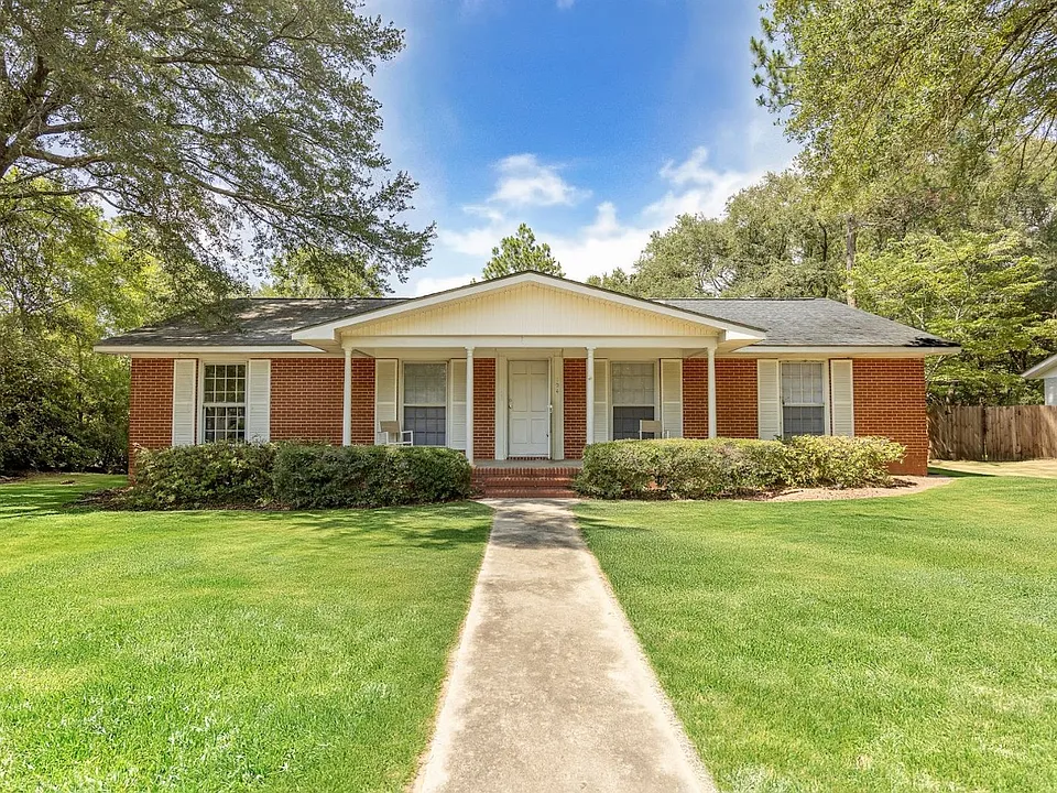 104 Herty Dr