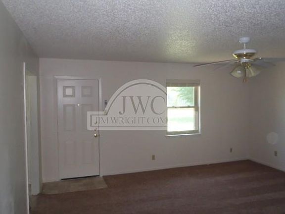 2nd image of 2205 Peebles Dr