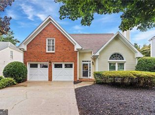 215 Ridge Point Ct, Johns Creek, GA 30022