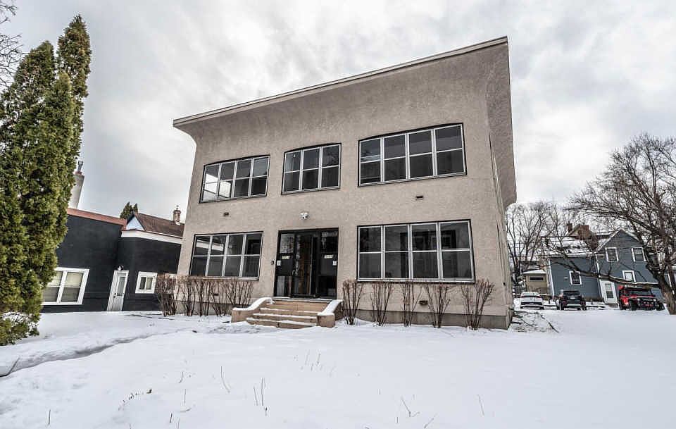 1st image of 3009 Franklin Ave E
