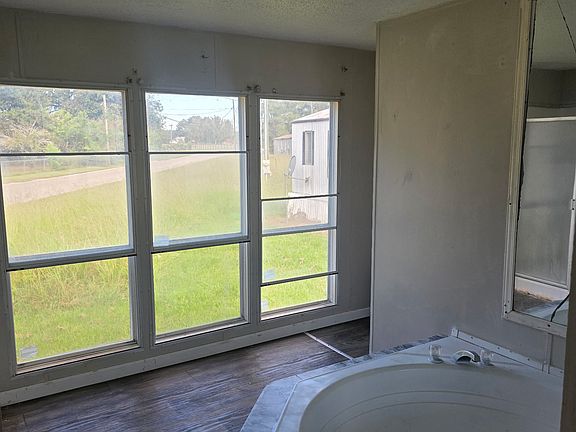 5th image of 100 Palmer Rd #21