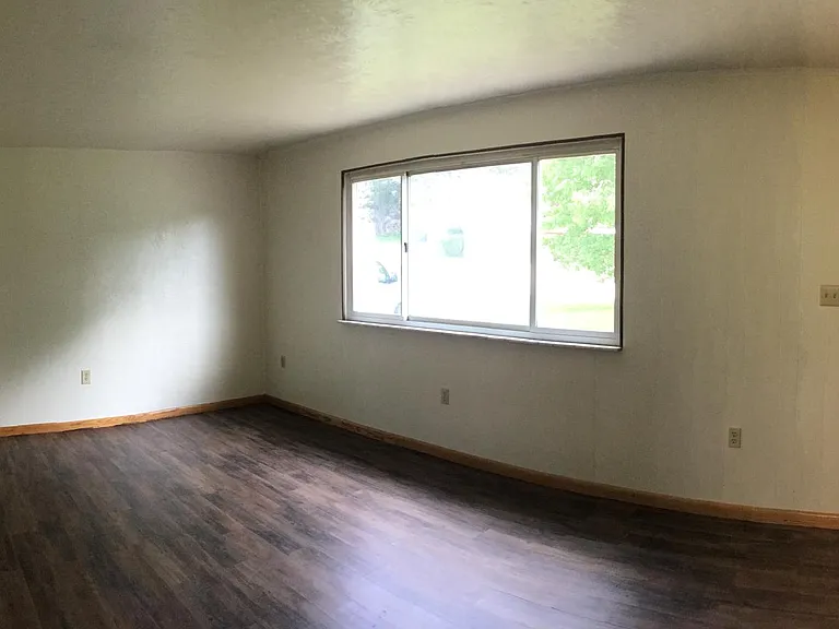 122 Reserve Rd — Photo 5