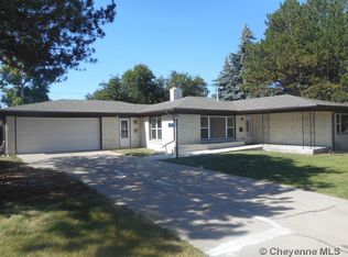 935 Apache St, Cheyenne, WY 82009