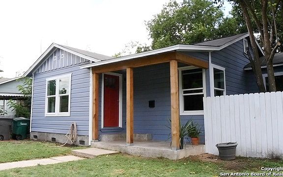 3rd image of 213 E Dickson Ave