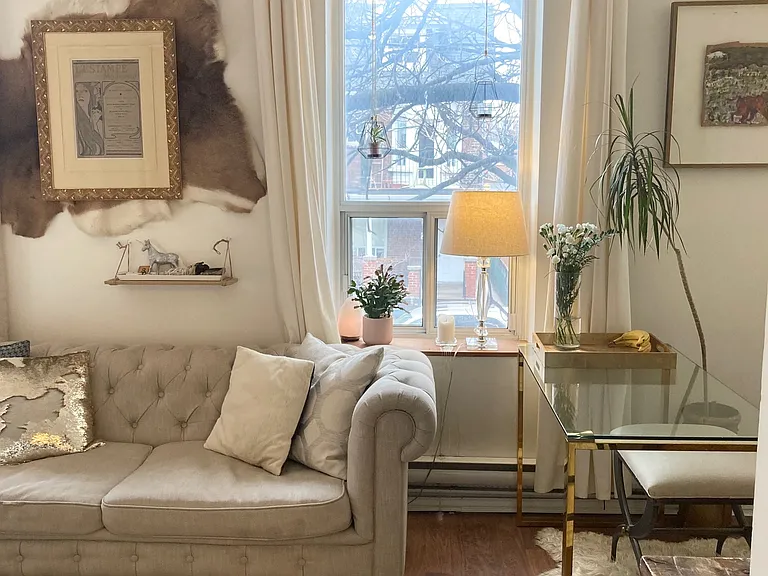 225 Gladstone Ave — Photo 88
