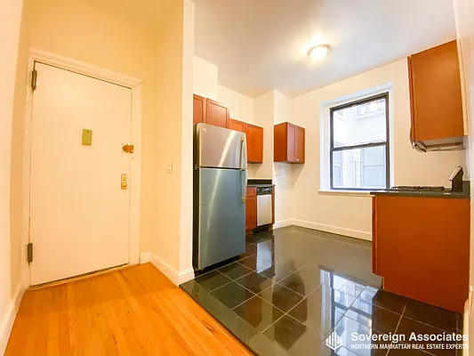 Rented by Sovereign Associates | media 15