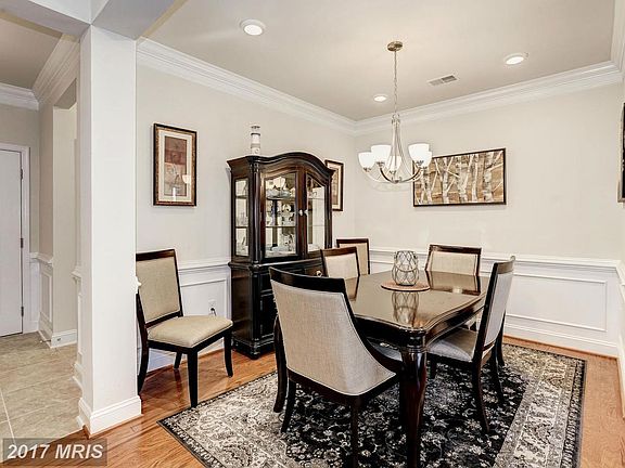 4th image of 9521 Bastille St Suite 107
