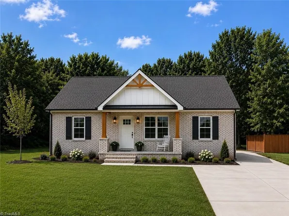 7424 Corvette Ln, Walkertown, NC 27051
