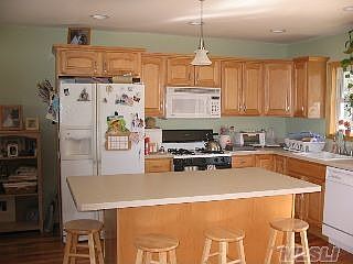 2nd image of 104 Greenwood Dr