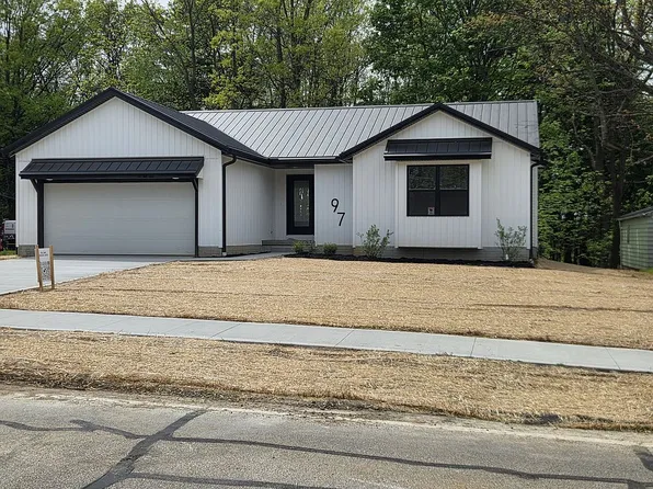 97 Nottingham St, Tallmadge, OH 44278
