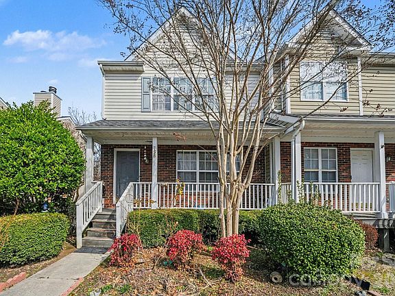 2nd image of 758 Mountainwater Dr